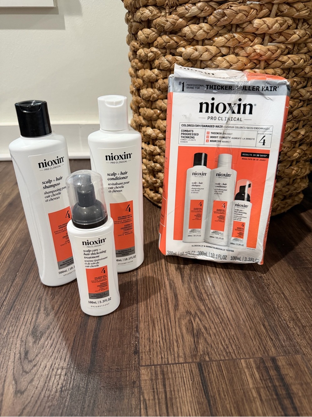 Nioxin Pro Clinical System 4, Colored, Dry, Damaged Hair, Combats Thinning New